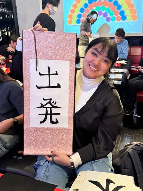 Tokyo: Calligraphy on Kanji Fan & Scroll with Drink - Exploring the Experience: What You Can Expect in Detail