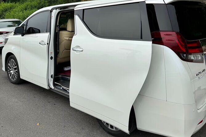 Tokyo center Private Transfer to Narita Airport(NRT) 5-9pax - FAQ