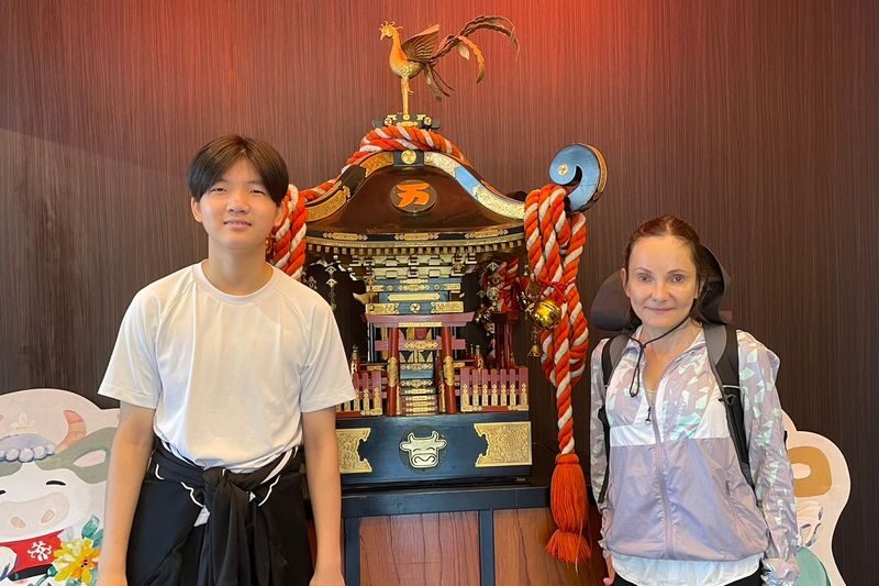 Tokyo City, One Day Tour with Wagyu Beef & Sushi Meals - Expect trains and walking, not a chauffeured circuit