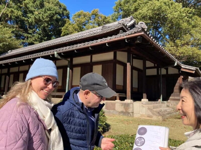Tokyo: East Garden of the Imperial Palace with History Guide - Good To Know