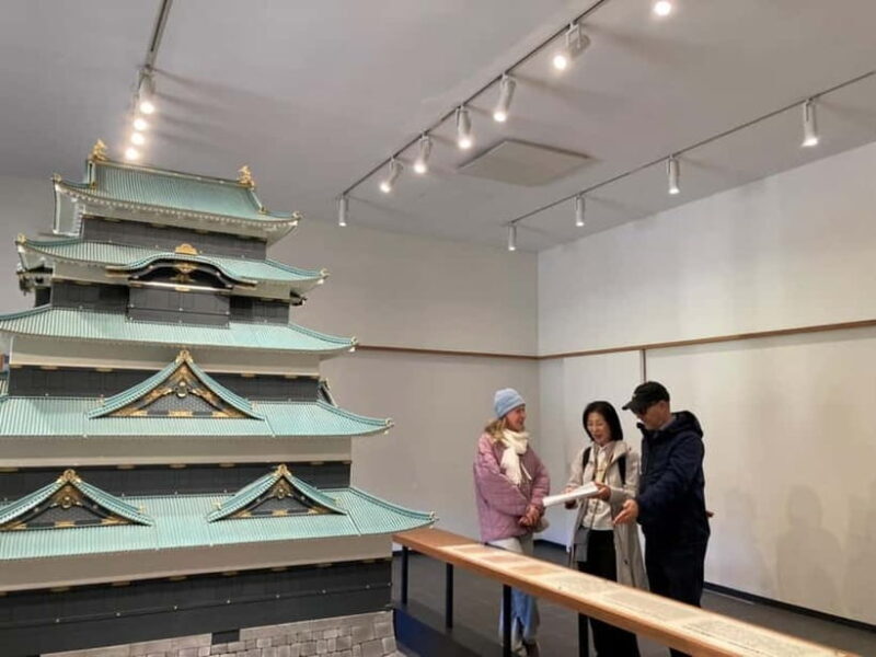 Tokyo: East Garden of the Imperial Palace with History Guide - Who Will Love This Tour?