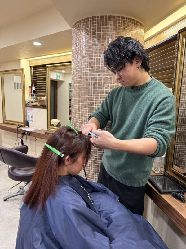 Tokyo Ebisu High-end Japanese Hair Salon Mignon - English support and showing the style you want