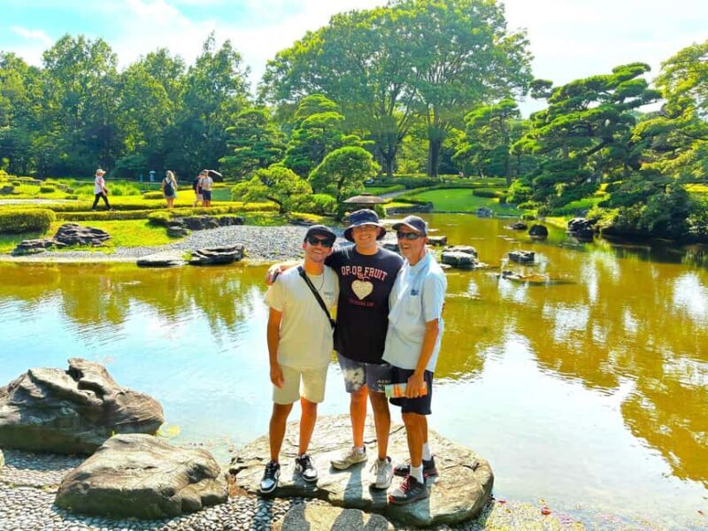 Tokyo: Edo Castle Ruins & Imperial Palace East Garden Tour - An Introduction to Tokyo’s Regal Past