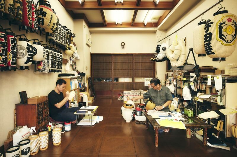 Tokyo Edo Traditional Hand-Painted Lantern Making Experience - Making a lantern without drawing experience