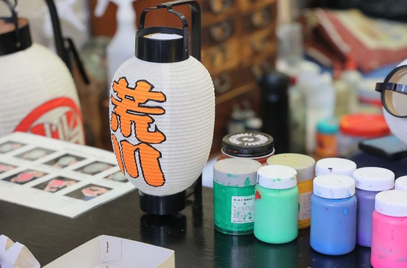 Tokyo Edo Traditional Hand-Painted Lantern Making Experience - Who will enjoy this most