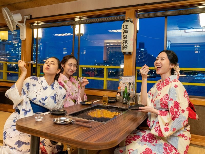 Tokyo Edomae Kisen (Yakatabune) Water Cruise Tour (with Meals) - A Tokyo houseboat with a hot plate at its heart