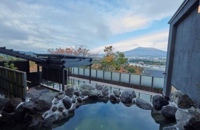 Tokyo: Fuji Mountain Skiing and Hot Spring Day Trip - Important Information