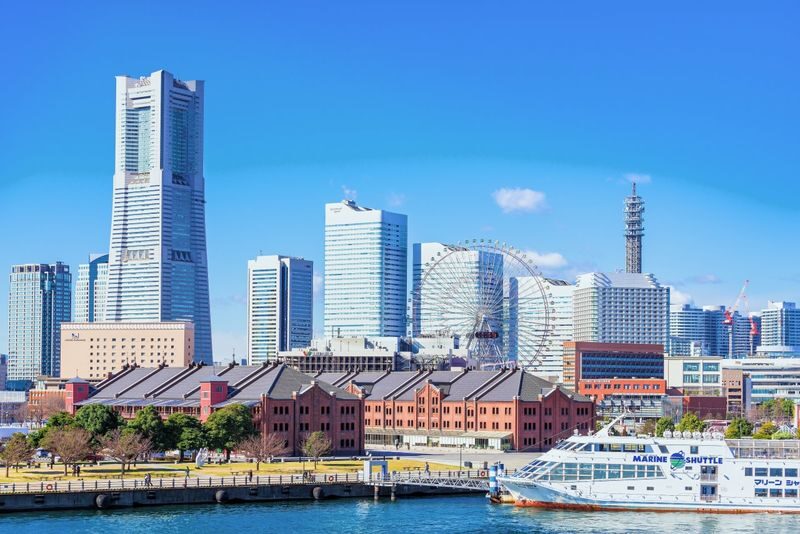Tokyo Full-Day Enoshima, Kamakura & Yokohama Sightseeing Tour - Three stops, one full day
