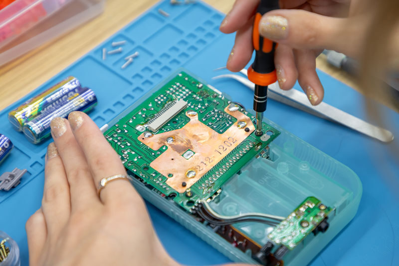 Tokyo: Game Boy Mod Workshop in Akihabara (Original/Advance) - The finished console is part souvenir, part working handheld