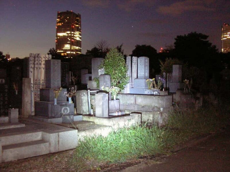 Tokyo Ghost Tour: Dark Tales, Urban Legends & Cemetery Night - Good To Know