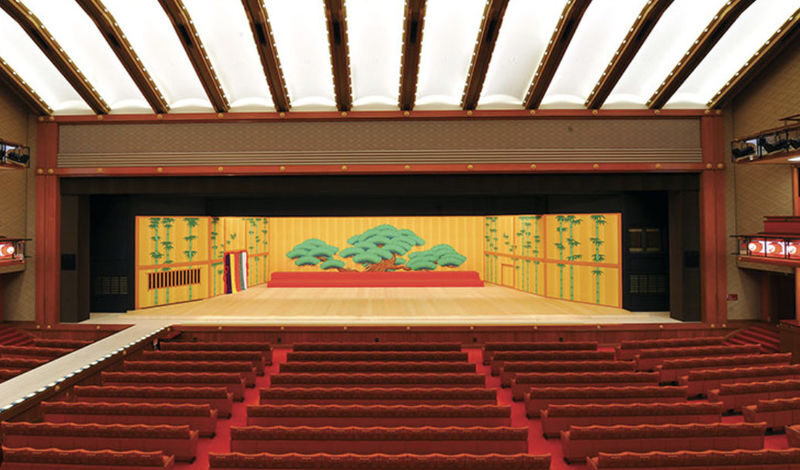 Tokyo Ginza & Yurakucho Small Group Walking Tour - A guide you can question