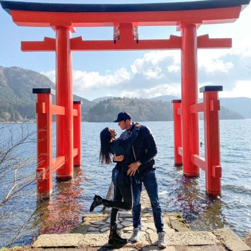 Tokyo: Hakone, Odawara Castle, Lake Ashi Cruise Private Tour - Outlets and Final Stops: Shopping and Relaxation