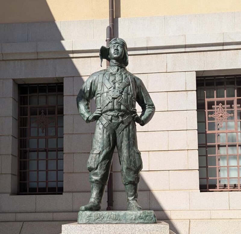 Tokyo: Imperial Japan and World War II History Walking Tour - What We Loved