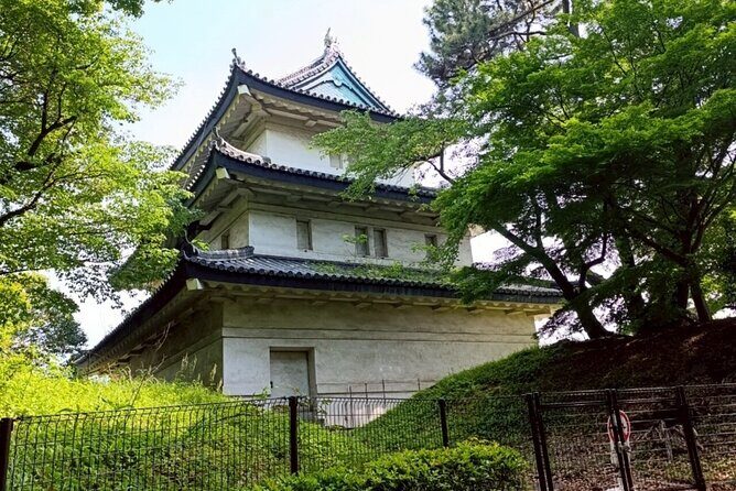 Tokyo: Imperial Palace and Shogun Historical Walking Tour - Who Will Love This Experience