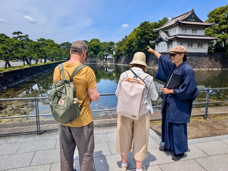 Tokyo Imperial Palace East Gardens Half-Day Small Group Walking Tour - What you can expect along the route