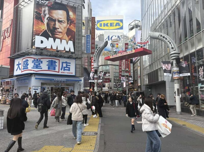 Tokyo: Imperial Palace, Edo Castle Ruins & Samurai Secrets - Authentic Insights from Reviews