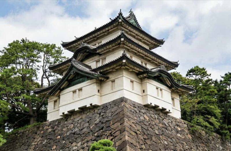 Tokyo: Imperial Palace, Edo Castle Ruins & Samurai Secrets - Good To Know