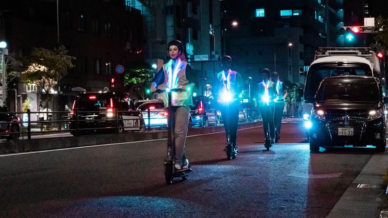 Tokyo Imperial Palace Half-Day Electric Scooter Experience - What a half-day ride can offer