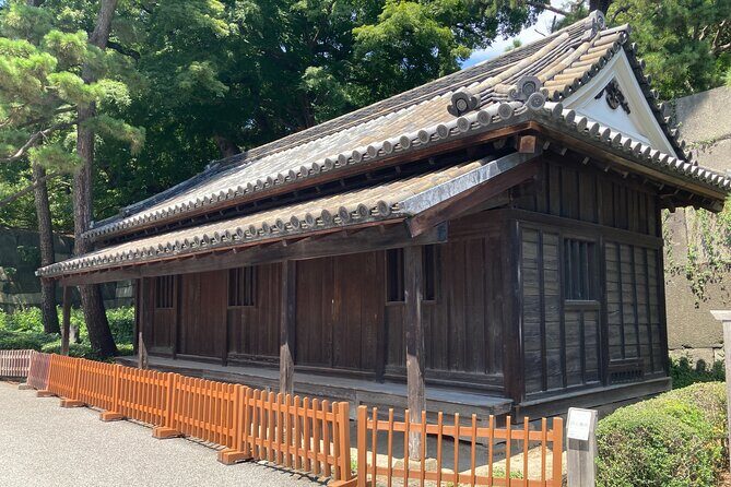 Tokyo Imperial Palace Historical Walk and Food Tasting Tour - The Sum Up