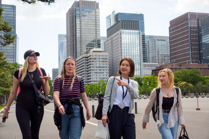 Tokyo: Imperial Palace & Shogun Castle Walking Tour - Edo Castle ruins and the lost main keep