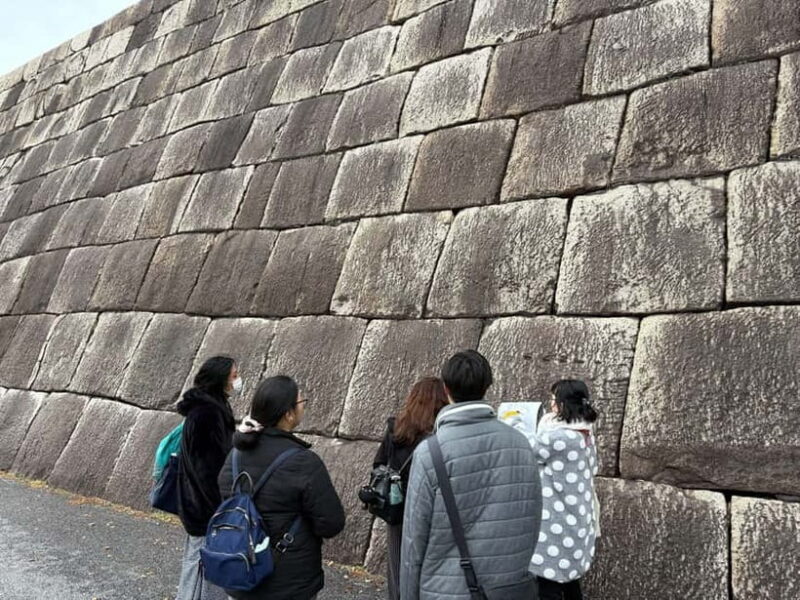 Tokyo: Imperial Palace with Nostalgic Alley Kagurazaka tour - Exploring Tokyo’s Imperial Palace and Kagurazaka