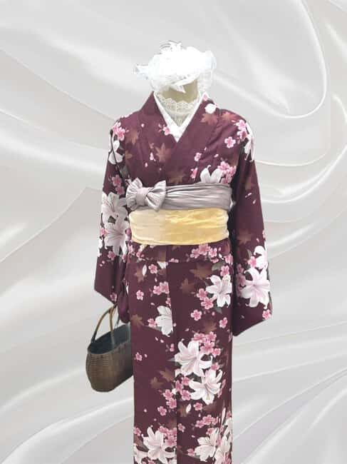 Tokyo: Iroha Kimono Story with Komon - Good To Know