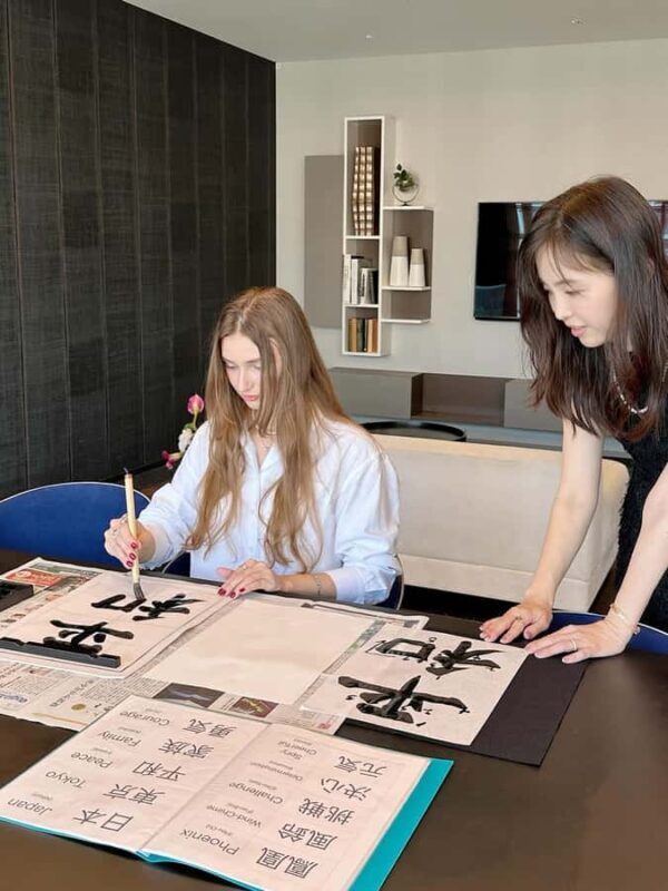 Tokyo: Japanese Calligraphy on Scroll/Fan with drink&sweets - FAQ