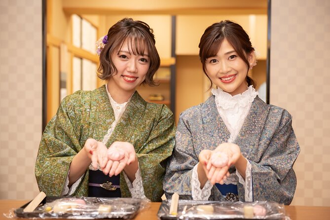 Tokyo Japanese Sweets Making Experience Tour With Licensed Guide - Highlights of the Tour