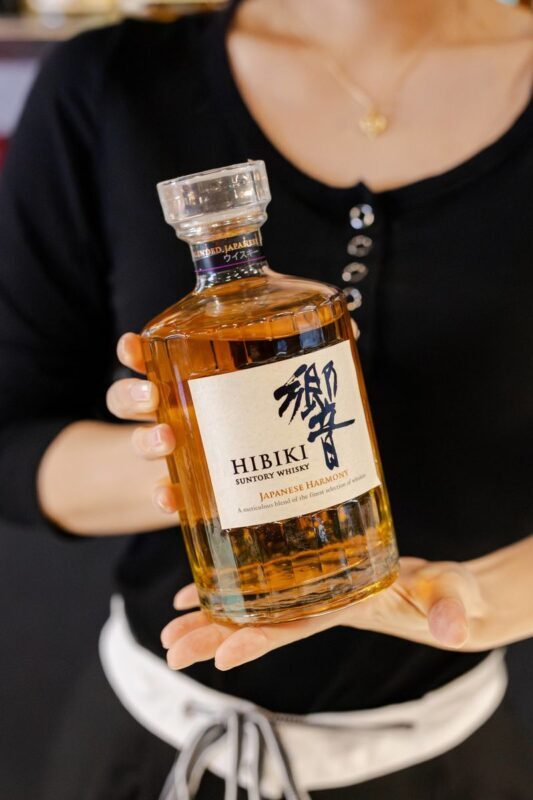 Tokyo: Japanese Whisky Tasting Experience: 10 Whiskies & 5 Snacks - What the $63.09 starting price gets you