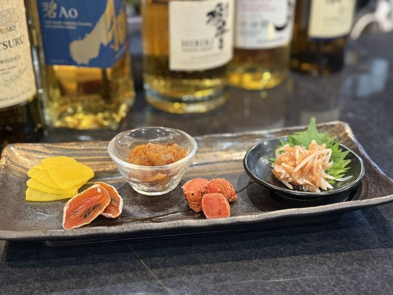 Tokyo: Japanese Whisky Tasting Experience: 10 Whiskies & 5 Snacks - Booking details worth checking before you go
