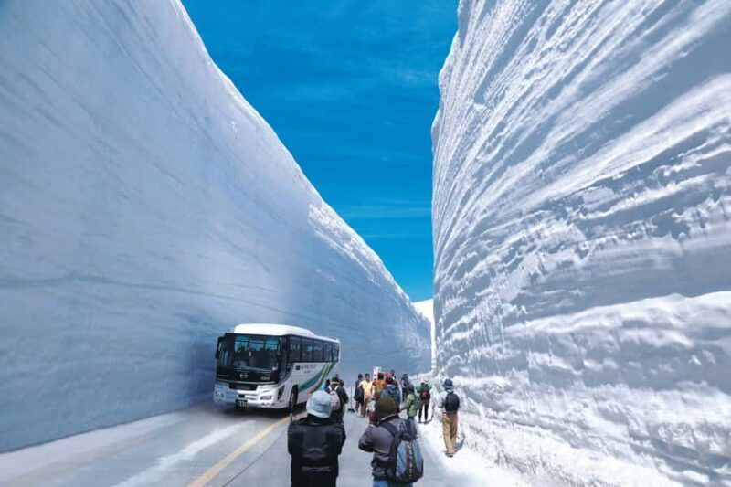 Tokyo: Kamikochi & Tateyama Kurobe Snow Wall 2-Day Tour - Exploring the 2-Day Itinerary in Detail