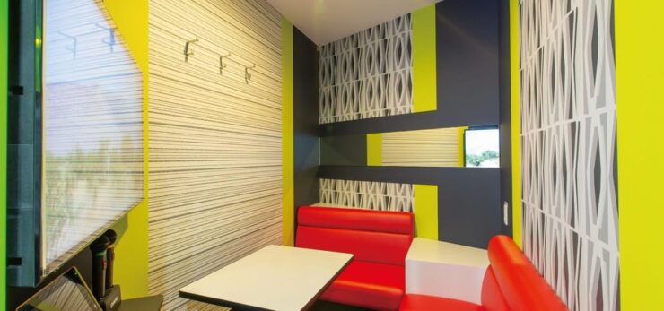 Tokyo: Karaoke Box Experience at BIG ECHO - Karaoke Room Amenities