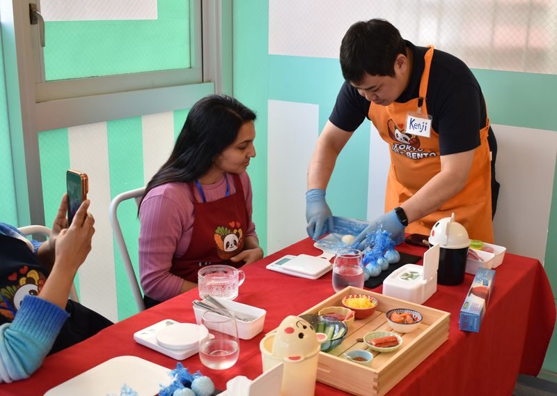 Tokyo: Kawaii Character Sushi Making Workshop - Allergy options and what the meal includes