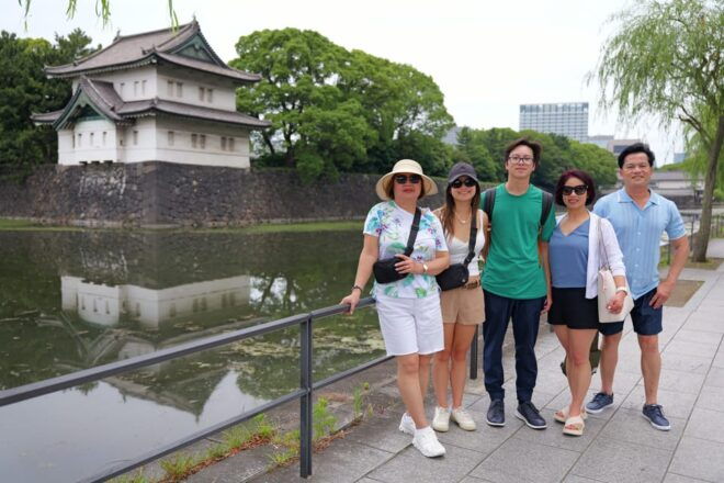 Tokyo Kickstart Tour With Local Guide - Experience Highlights