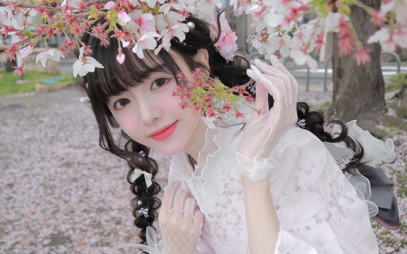Tokyo Kimono, Furisode, and Yukata Rental Experience | Exquisite Hairstyling & Japanese Makeup & Photo Shoot (Ookini Asakusa Kaminarimon) - What to know before you book