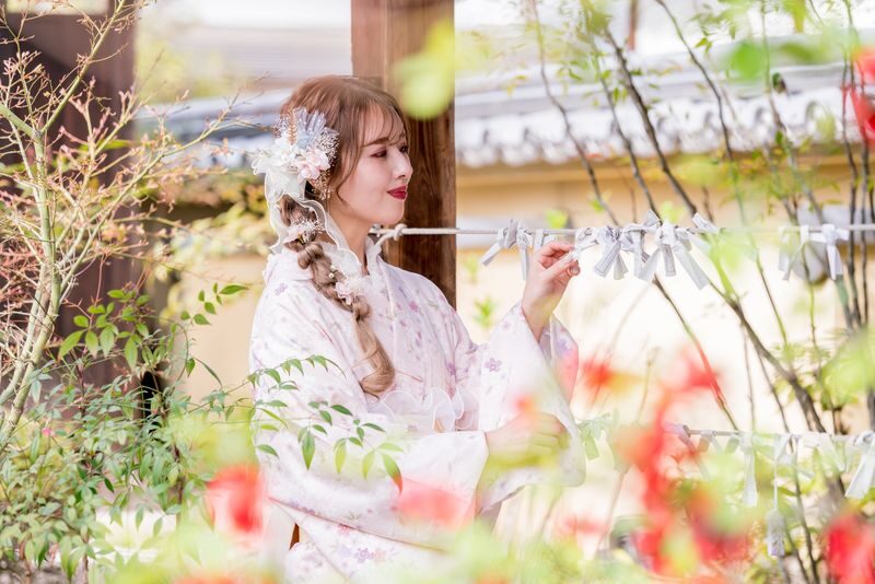 Tokyo Kimono Rental Experience (Asakusa Aiwafuku Main Store) - From the shop to Senso-ji