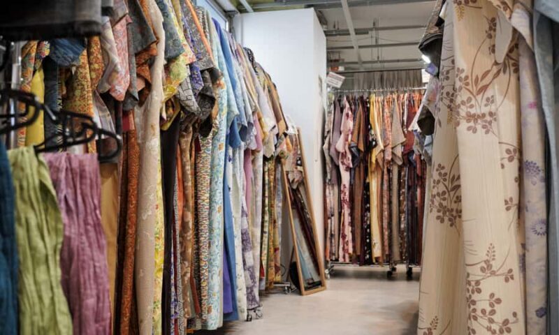 Tokyo : Kimono Rental in Asakusa Provided by RikaWafuku - Authenticity and Comfort