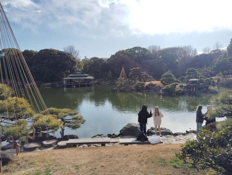 Tokyo: Kiyosumi Garden Guided Tour - Authentic Experiences That Stand Out