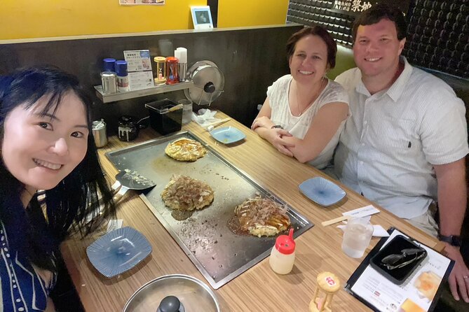 Tokyo Local Foodie Walking Tour in Nakano With a Master Guide - Enjoying a Sake Tasting Experience