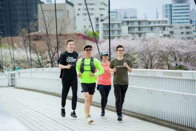 Tokyo: Local Secret Gym Running Tour - Photo Opportunities