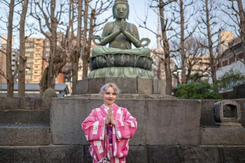 Tokyo: Luxury Kimono Walking Tour w/ Local Guide opt. Vegan - The Guided Tour: Stories and Local Insights