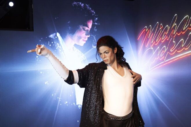 Tokyo: Madame Tussauds Admission Ticket - Select Participants and Date