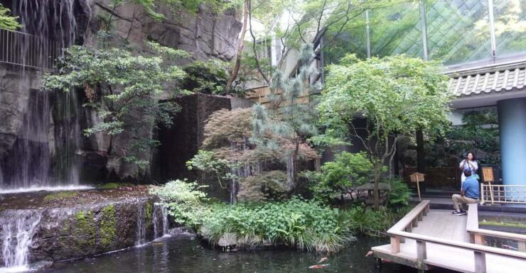 Tokyo Meguro River Private Cultural Tour With Licensed Guide - Good To Know