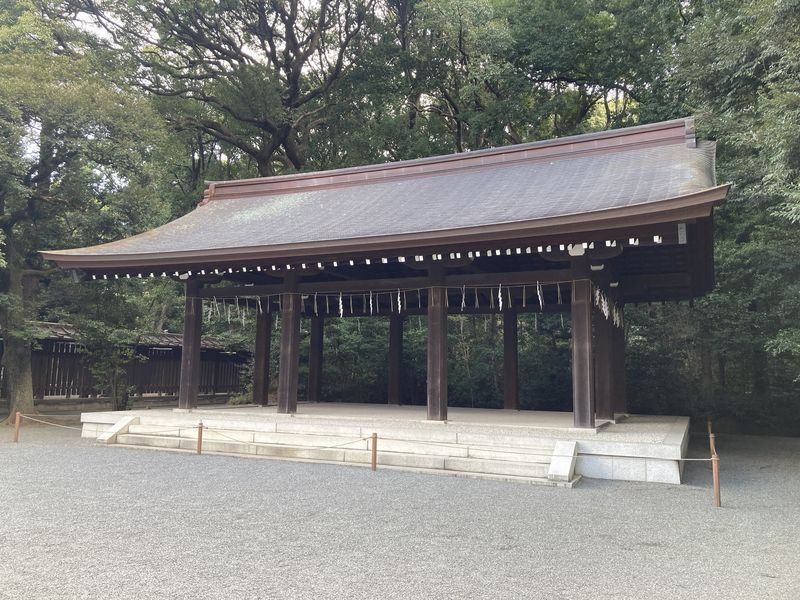 Tokyo: Meiji Jingu Historical Walking Tour with an expert guide - Kaguraden and the tour’s final stretch