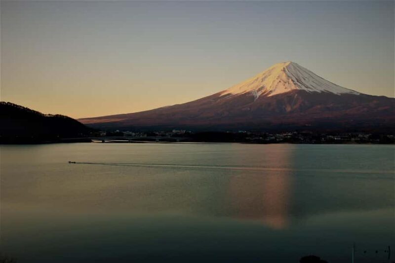 Tokyo: Mount Fuji, Twin Lakes Day Trip - An In-Depth Look at the Mount Fuji, Twin Lakes Day Trip