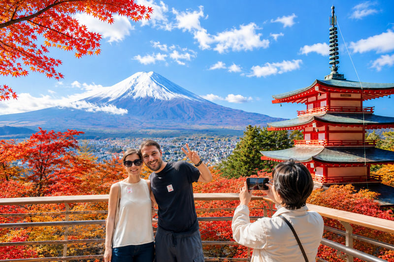 Tokyo: Mt. Fuji, Arakurayama Sengen Park, Oishi Park, Oshino Hakkai - At a glance: five Fuji-area stops in one day