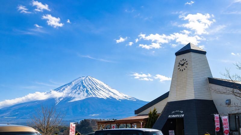 Tokyo: Mt. Fuji, Arakurayama Sengen Park, Oishi Park, Oshino Hakkai - The real question: value versus pace