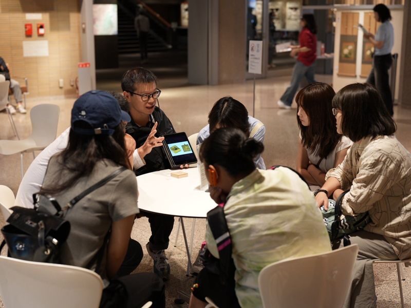 Tokyo National Museum: Star Lecturers In-depth Lecture and Dialogue with Millennia of Civilization - Getting ready for the galleries