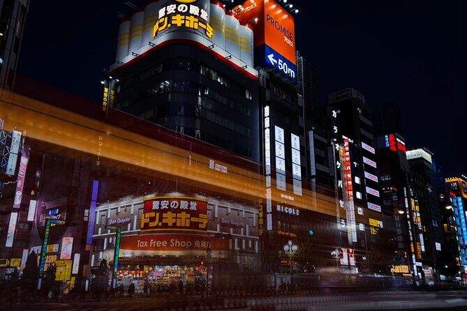 Tokyo: neon lights Shinjuku and Shibuya - An In-Depth Look at the Neon Lights of Tokyo
