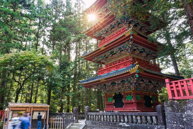 Tokyo Nikko Day Trip: Toshogu Shrine, Lake Chuzenji & Kegon Falls - Exploring the Nikko Highlights